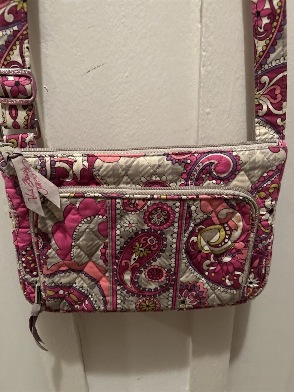 Vera Bradley Small Pink And Tan Crossbody in Paisley Design Zipper Pockets